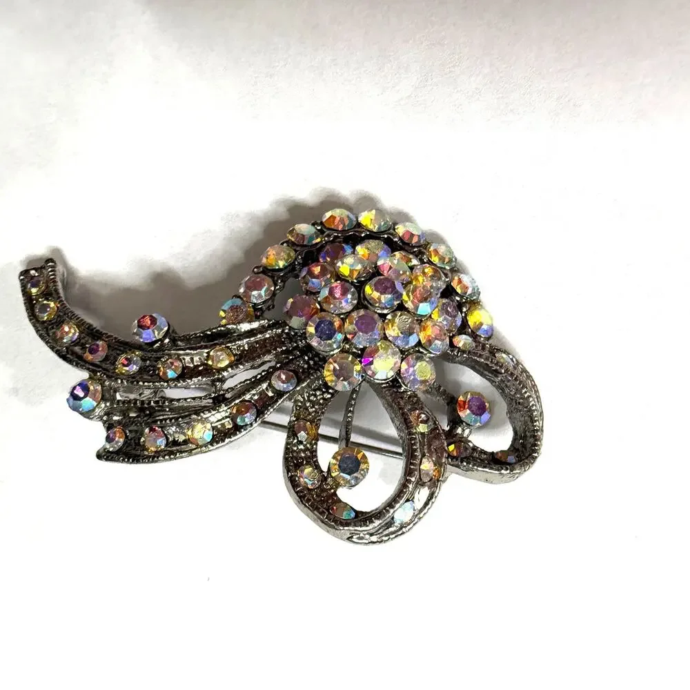 Vintage 1960s Aurora Borealis Rhinestone Silvertone Brooch Pin